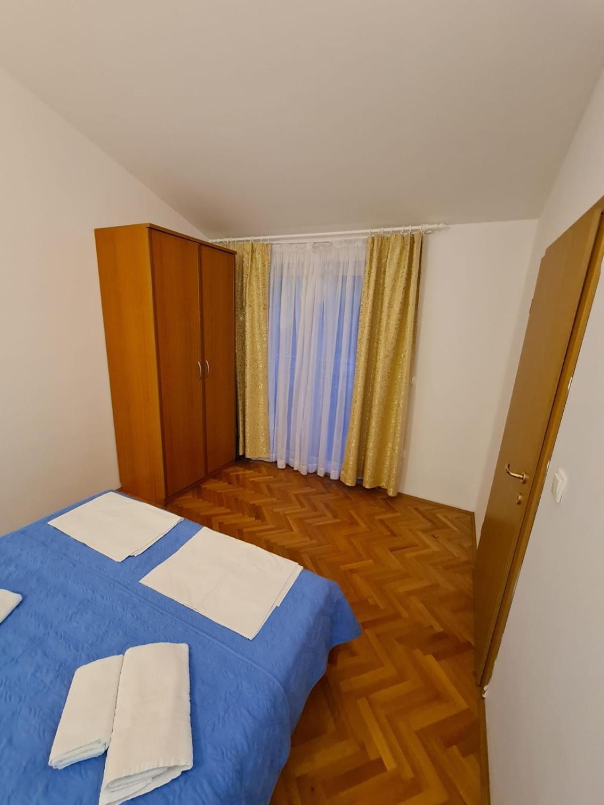 Apartmani Katarina Makarska Kamer foto